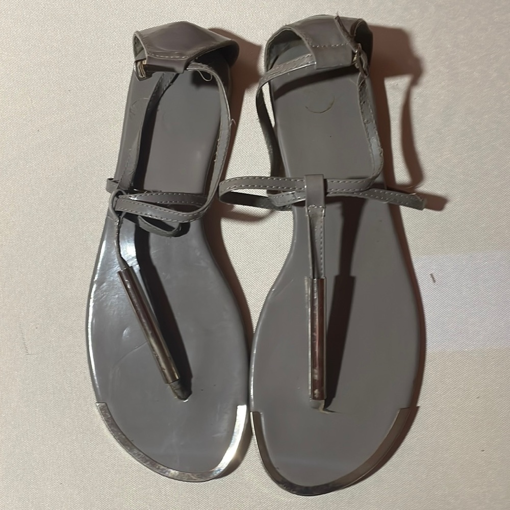 Comfortable women’s sandal - Picture 1 of 3